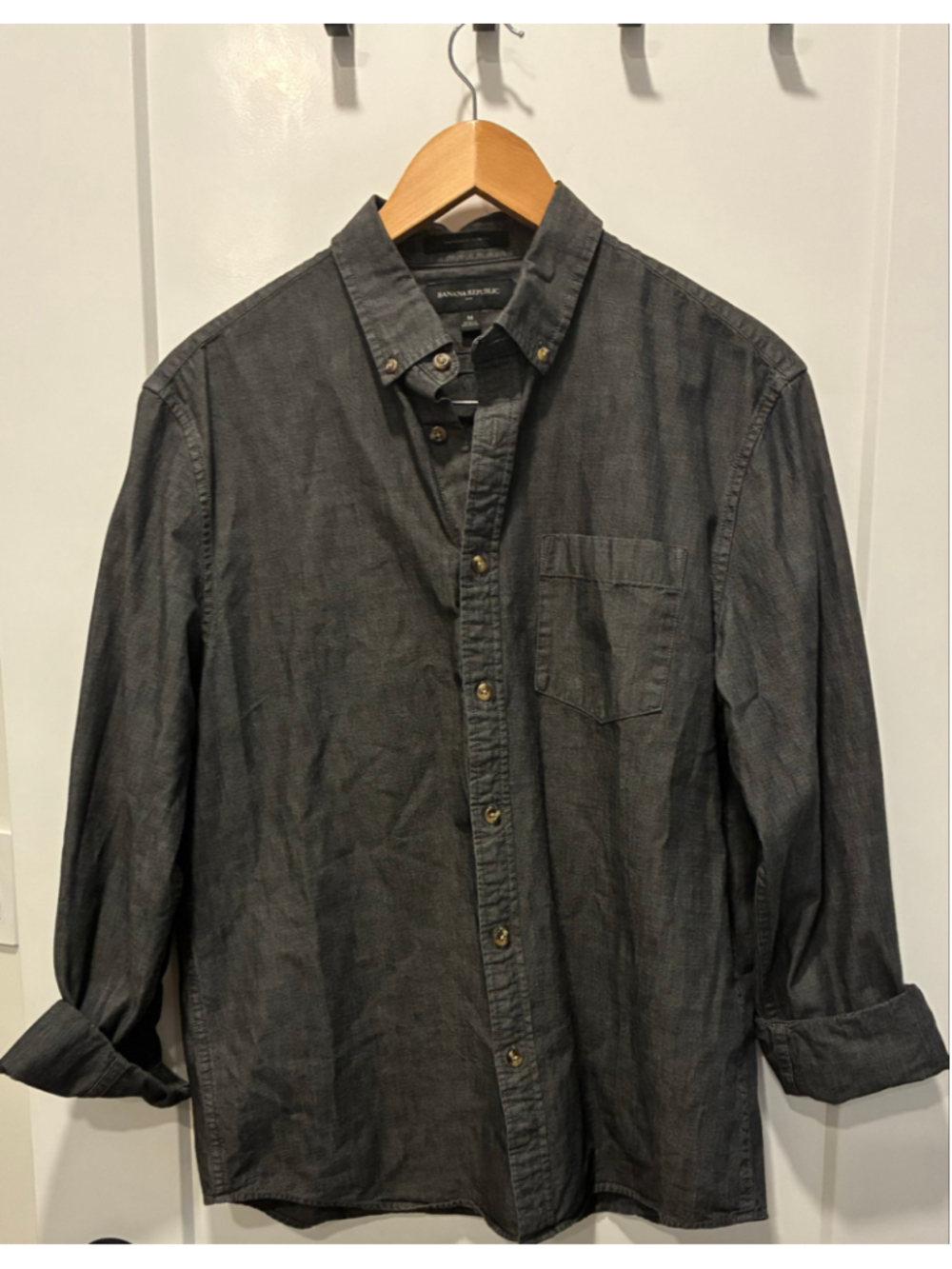 Banana Republic Untucked Slim Casual Button Down Shirt Grey men Size Medium